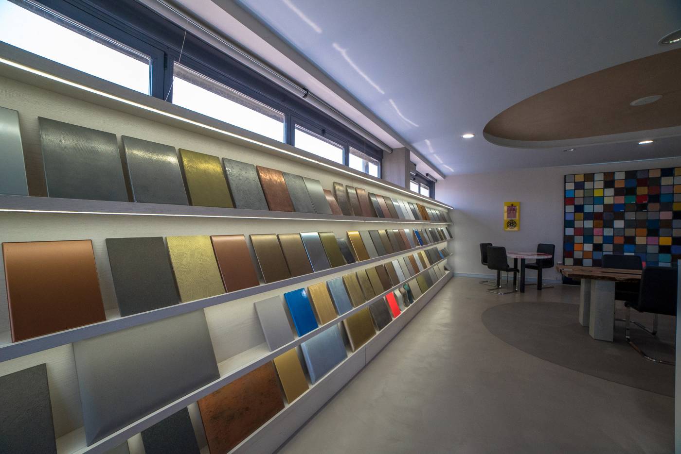 resinnova-showroom-cadorago-pavimenti-supercifi-resina-microcementi (158)