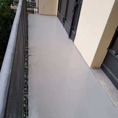 resinnova-pavimenti-rivestimenti-microcemento-terrazzo-carlo-seregno