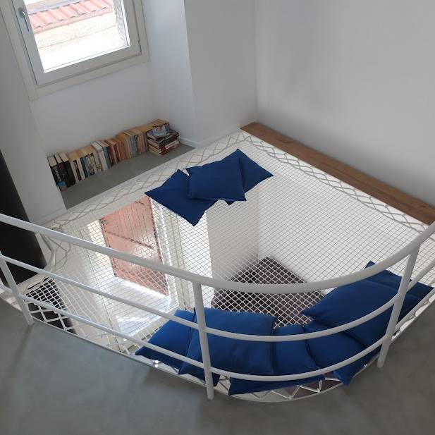 appartamentio-resinnova-monza-e-brianza-pavimenti-rivestimenti-scale-microcemento-naturalg40-resina-materia-rivestimenti-farrow&ball-finitura-estate-emulsion (6)