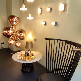 negozio-lusso-como-resinnova-pavimenti-rivestimenti-resina-materia-micrometallo-con-finitura (3)