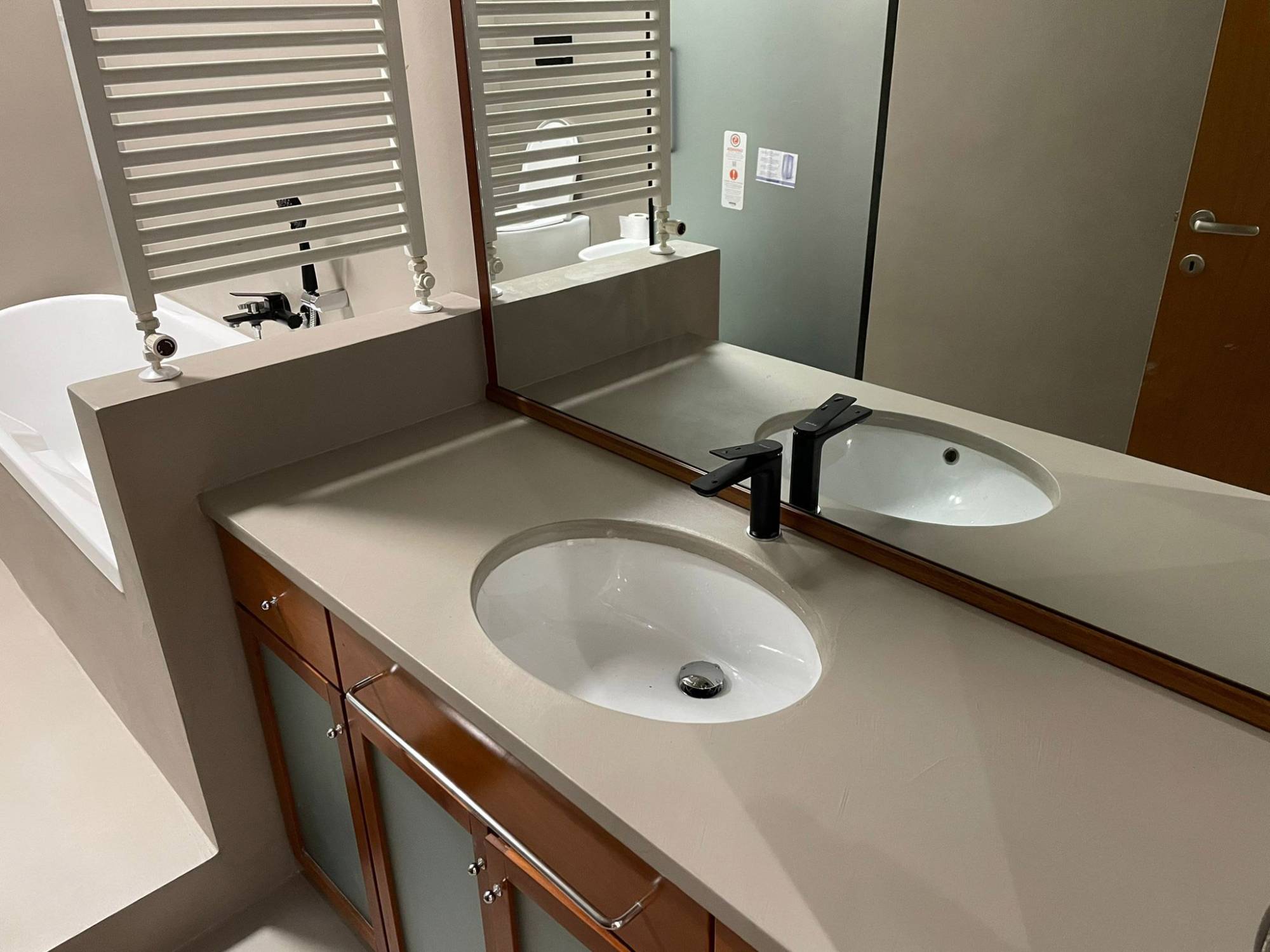 appartamento-flavio-resinnova-como-supefici-pavimenti-resina-materia