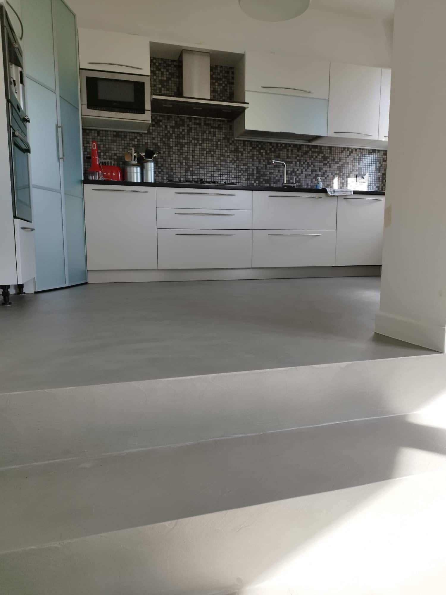 appartamento-pamela-resinnova-carimate-supefici-pavimenti-rivestimenti-natural-g40