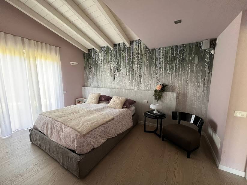 appartamento-davide-resinnova-provincia-di-como-pavimenti-superfici-microcemento-naturalg40-calce-shabby-calceterra (7)