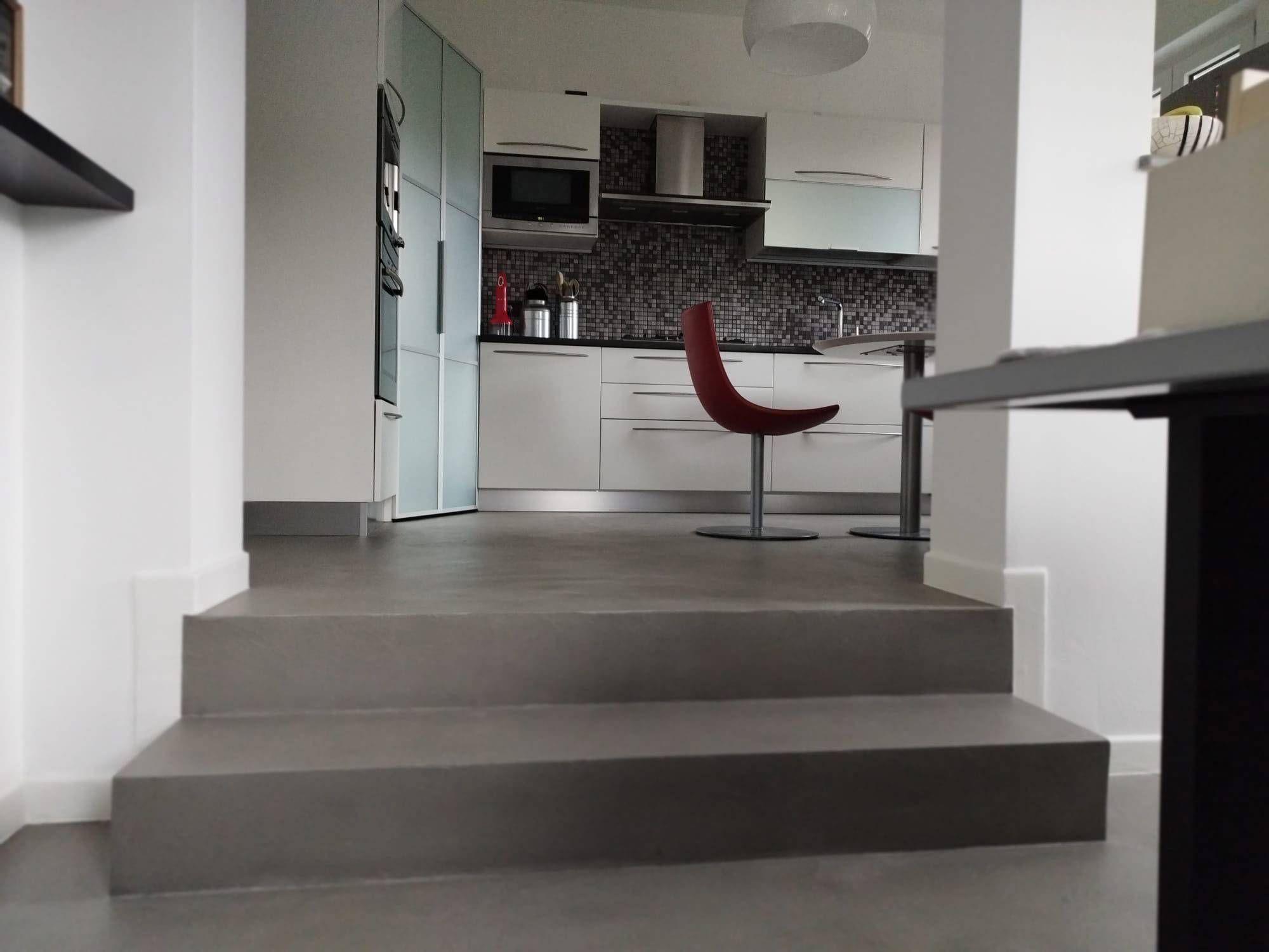 appartamento-pamela-resinnova-carimate-supefici-pavimenti-rivestimenti-natural-g40