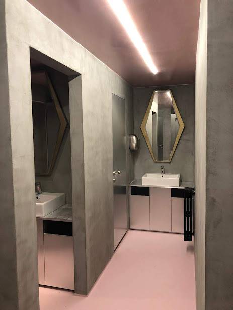 showroom-milano-resinnova-pavimenti-rivestimenti-pastellone-microstucco-naturalg40(3))