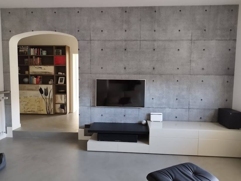 appartamento-sara-provincia-di-como-resinnova-pavimenti-rivestimenti-microcemento-naturalg40-carte-da-parati-wallpeppergroup-farrow&ball-finitura-estate-emulsion (6)