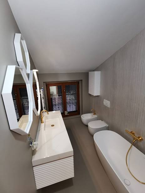 appartamento-michele-monza-e-brianza-resinnova-pavimenti-rivestimenti-resina-materia-calceterra-rivestimenti-farrow&ball-finitura-estate-emulsion (2)