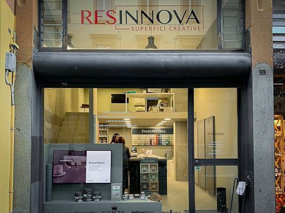 resinnova-showroom-como-pavimenti-supercifi-resina-microcementi (41)