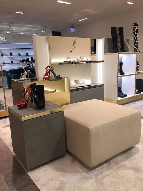 negozio-lusso-milano-ressinova-pavimenti-rivestimenti-microcemento-naturalg40 (2)