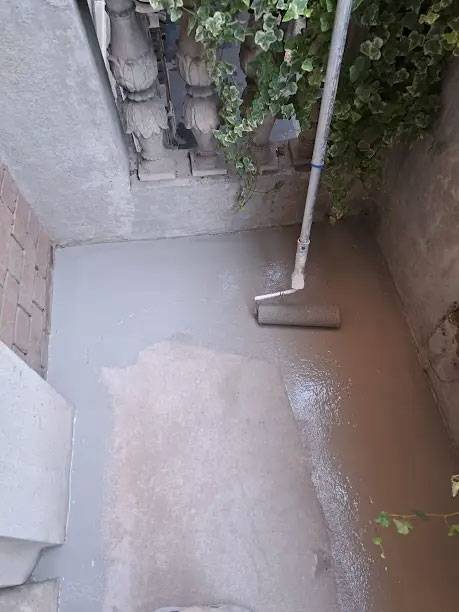 resinnova-pavimenti-rivestimenti-microcemento-terrazzo-carlo-seregno