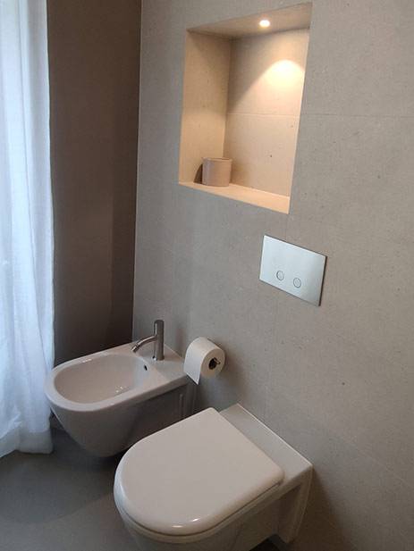 appartamento-pozzoli-resinnova-como-rivestimento-bagno-materia-monolak