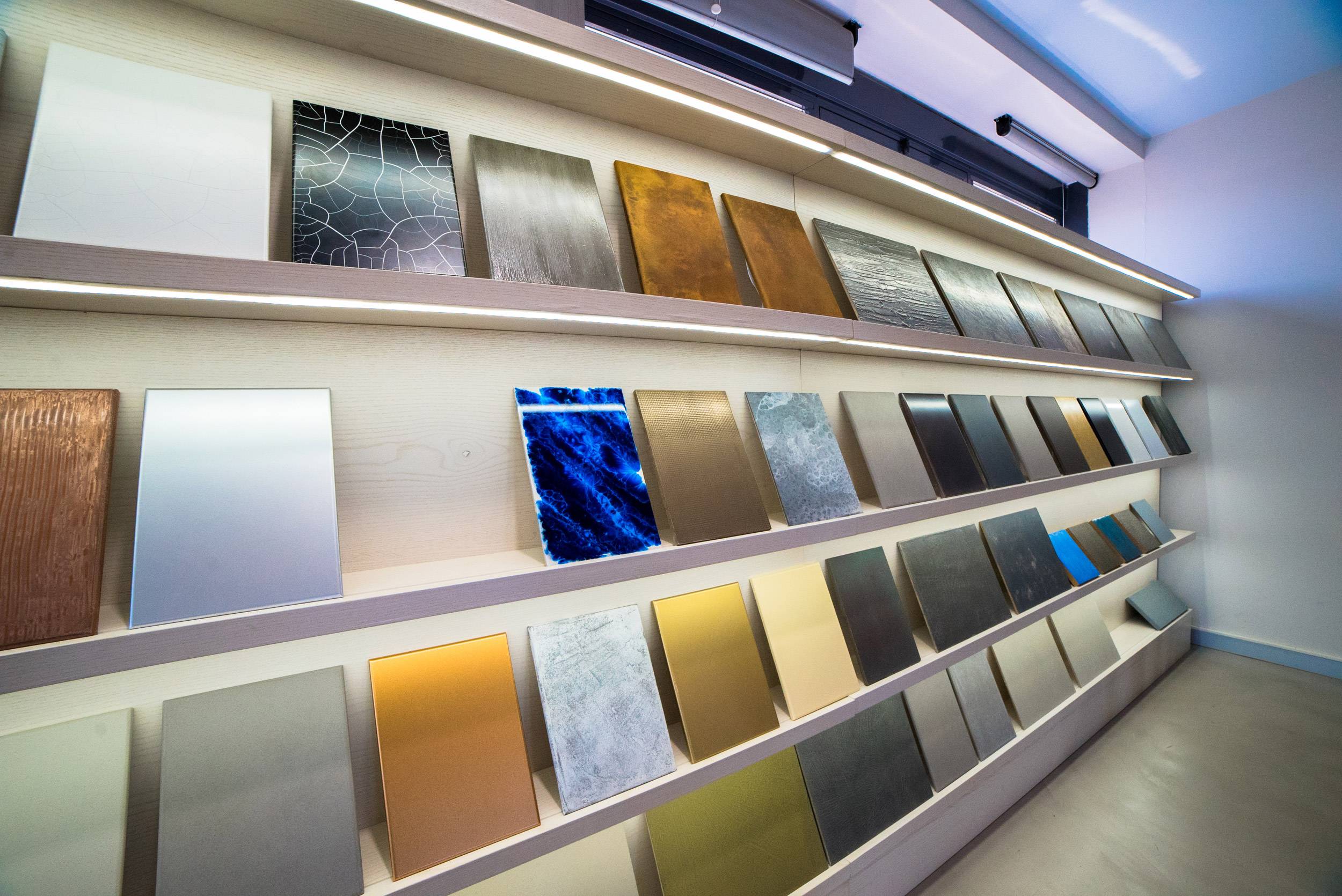 resinnova-showroom-cadorago-pavimenti-supercifi-resina-microcementi (156)